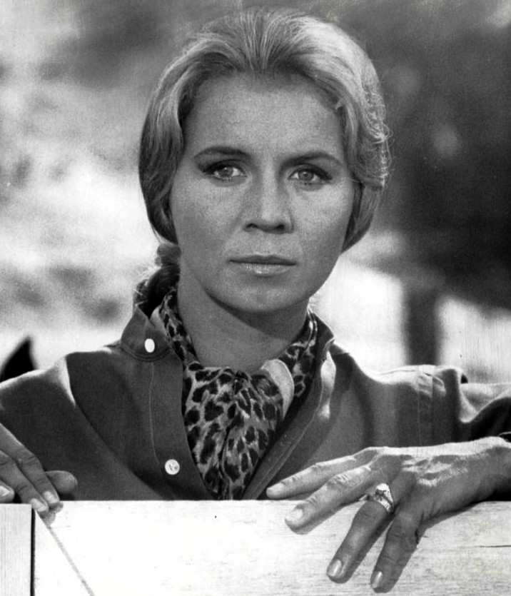 Salome Jens Movies, Bio and Lists on MUBI