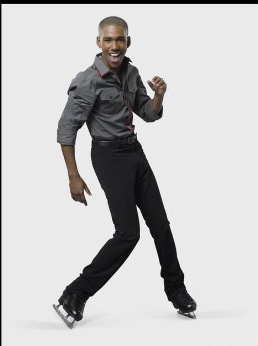 Brandon Mychal Smith A Comprehensive Guide To His Career And Personal Life Journey - q4fijdj