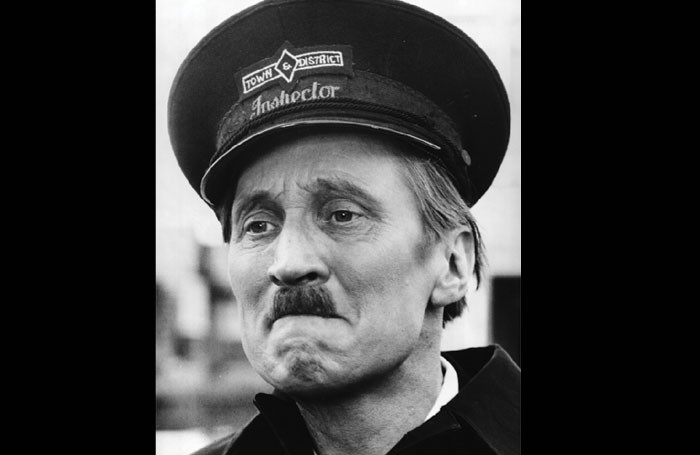 Stephen Lewis – Movies, Bio and Lists on MUBI