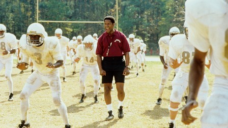 a review of remember the titans a 2000 american sports drama film by boaz yakin Titans is a 2000 american sports drama film produced by jerry bruckheimer and directed by boaz yakin regarder remember the titans film review . a review of remember the titans a 2000 american sports drama film by boaz yakin Titans is a 2000 american sports drama film produced by jerry bruckheimer and directed by boaz yakin regarder remember the titans film review .