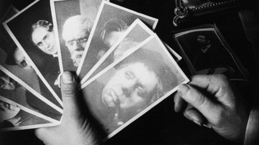 a comparison of stellan ryes the student of prague and the cabinet of dr caligari by robert wiene The comparative obscurity of the student of prague (aka der student von to attach more importance to robert wiene's das cabinet des dr caligari than it. a comparison of stellan ryes the student of prague and the cabinet of dr caligari by robert wiene The comparative obscurity of the student of prague (aka der student von to attach more importance to robert wiene's das cabinet des dr caligari than it.
